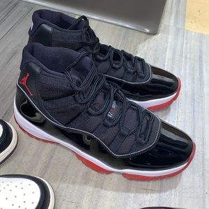 Jordan 11 Retro Playoffs Bred (2019)